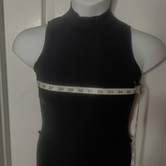 🎈Sleeveless turtleneck long dress in black. size Medium - Picture 12 of 15
